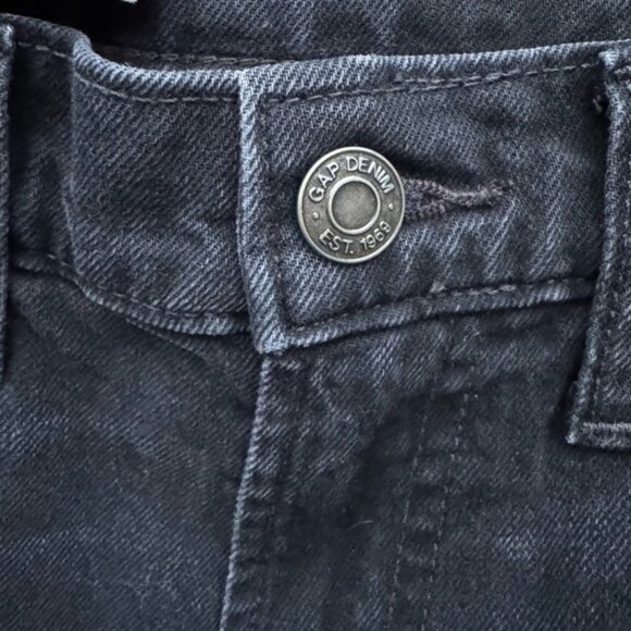 GAP Sky High Rise Cheeky Straight Black Jeans - Picture 4 of 9